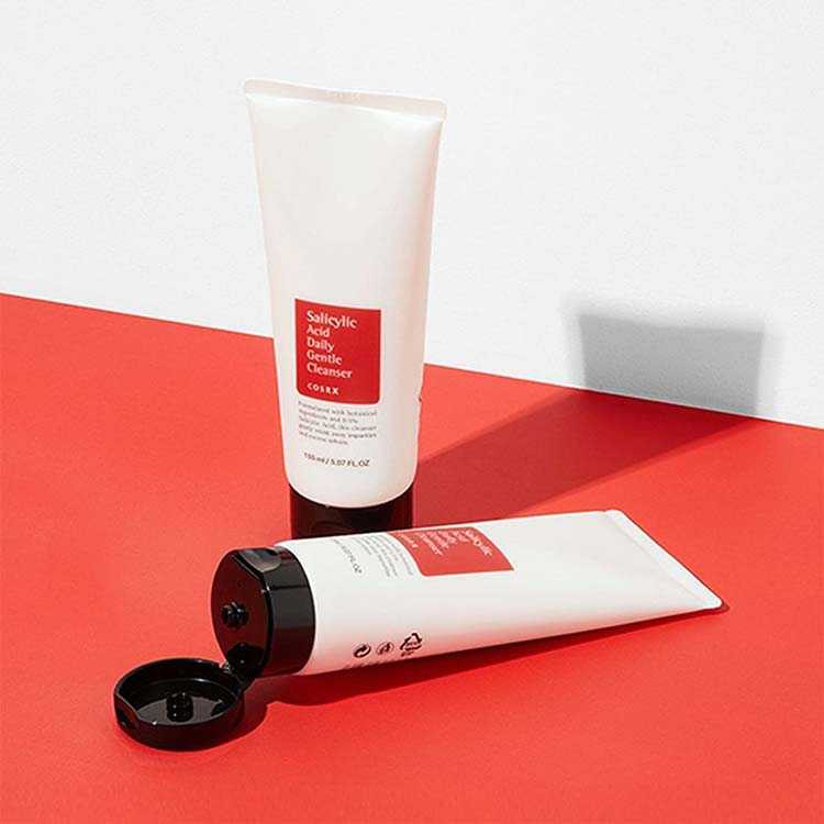 فوم شوینده روزانه اسید سالیسیلیک کوزارکس 150 میلی لیتر